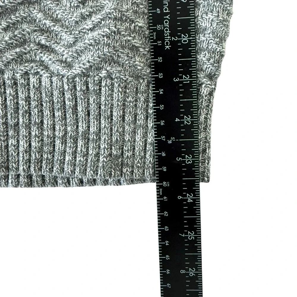 Banana Republic Men's Cardigan Sweater‎ Medium Gray 100% Cotton